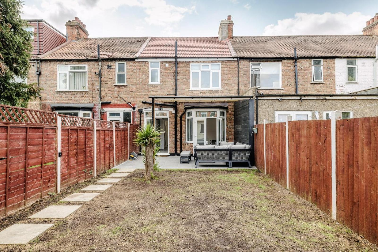 Modern Home With Driveway Parking For 2 Vehicles, Near Tottenham Hotspur Stadium, White Hart Lane Train Station ロンドン エクステリア 写真